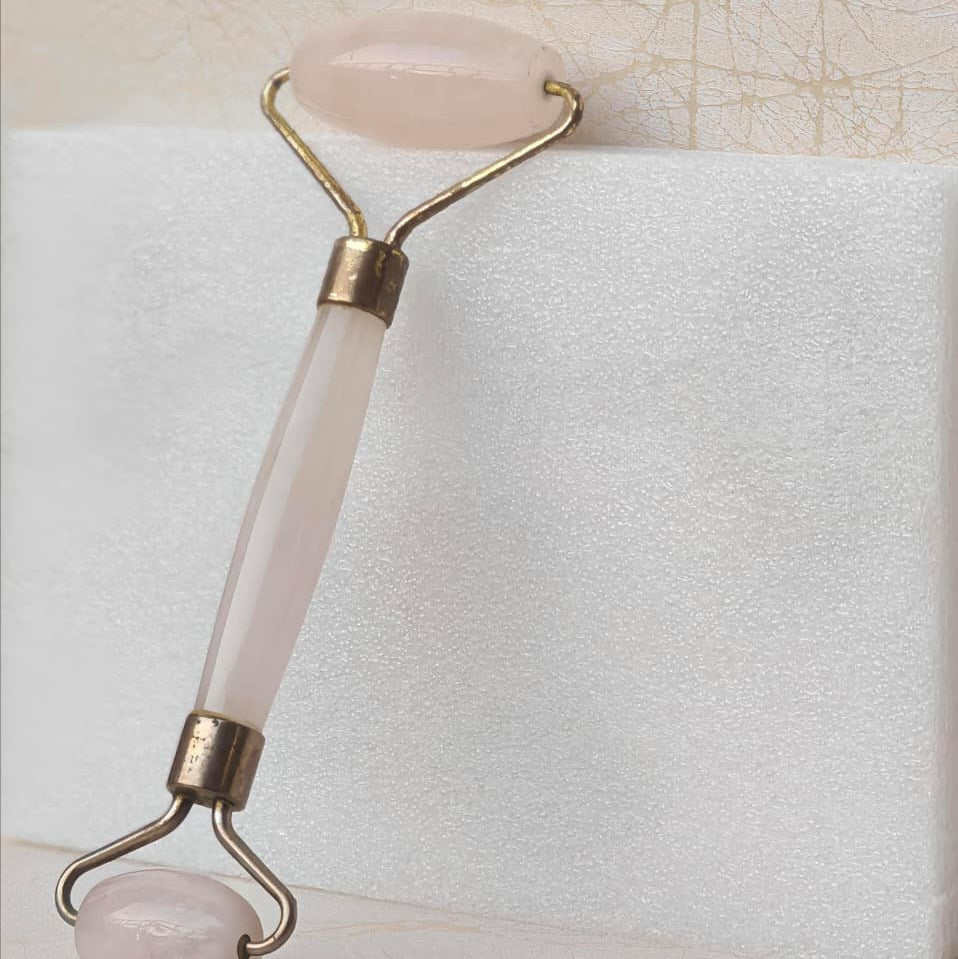 FEMININE HEALING KIT - Kunzite Bracelet, Lip Balm, Rose Quartz Roller, Cleansing Mist & Bath Salts